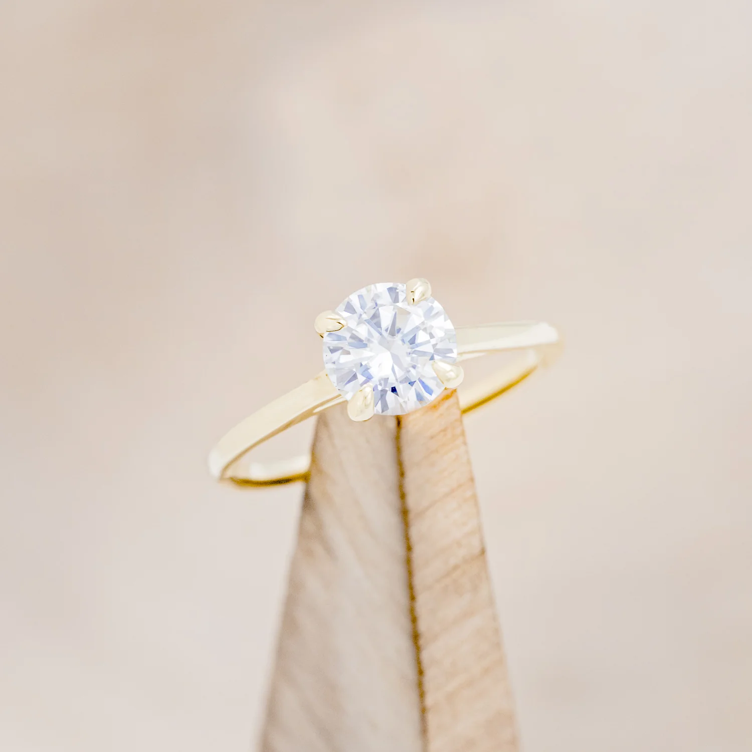 4 PRONG ROUND CUT MOISSANITE SOLITAIRE ENGAGEMENT RING - Image 9