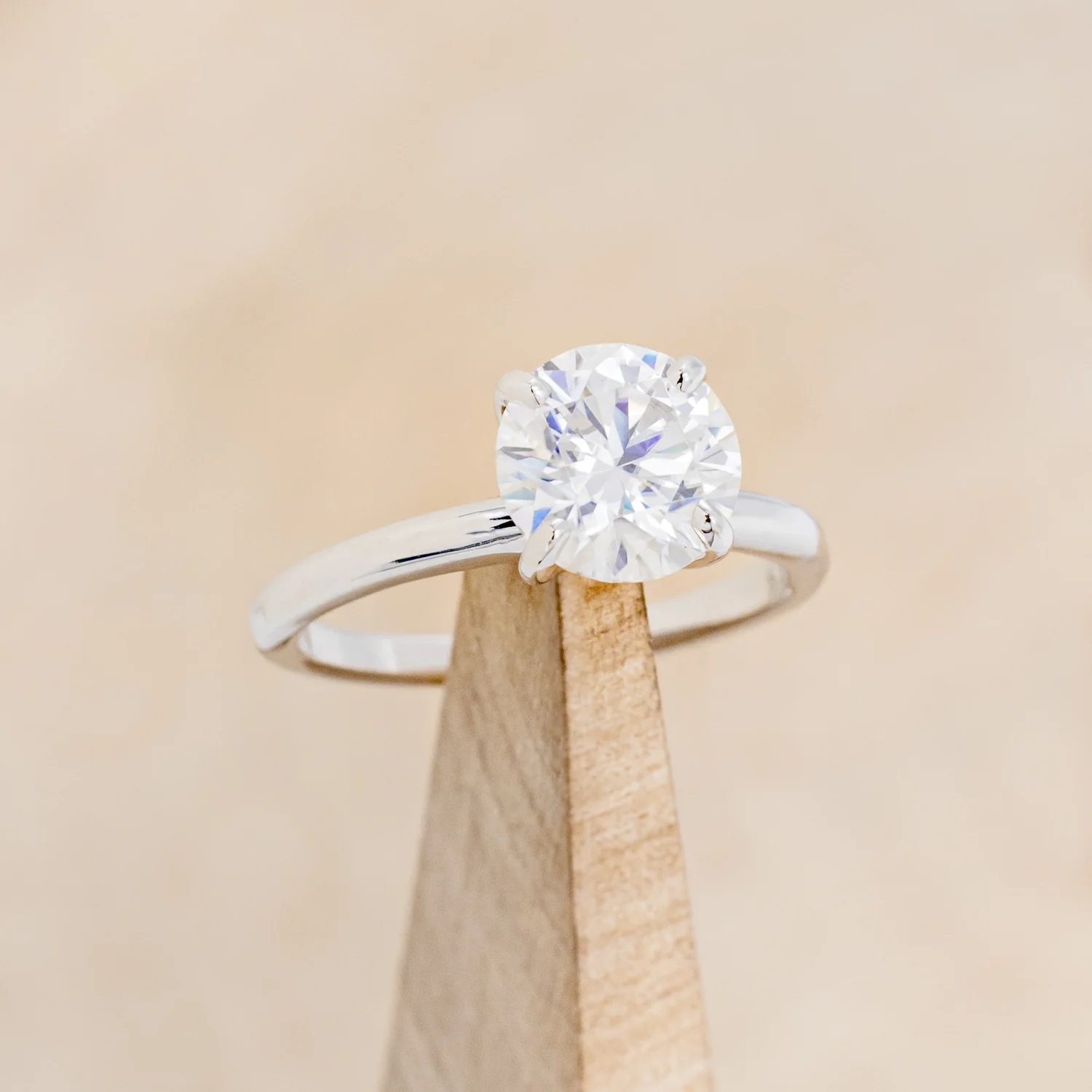 4 PRONG ROUND CUT MOISSANITE SOLITAIRE ENGAGEMENT RING - Image 9