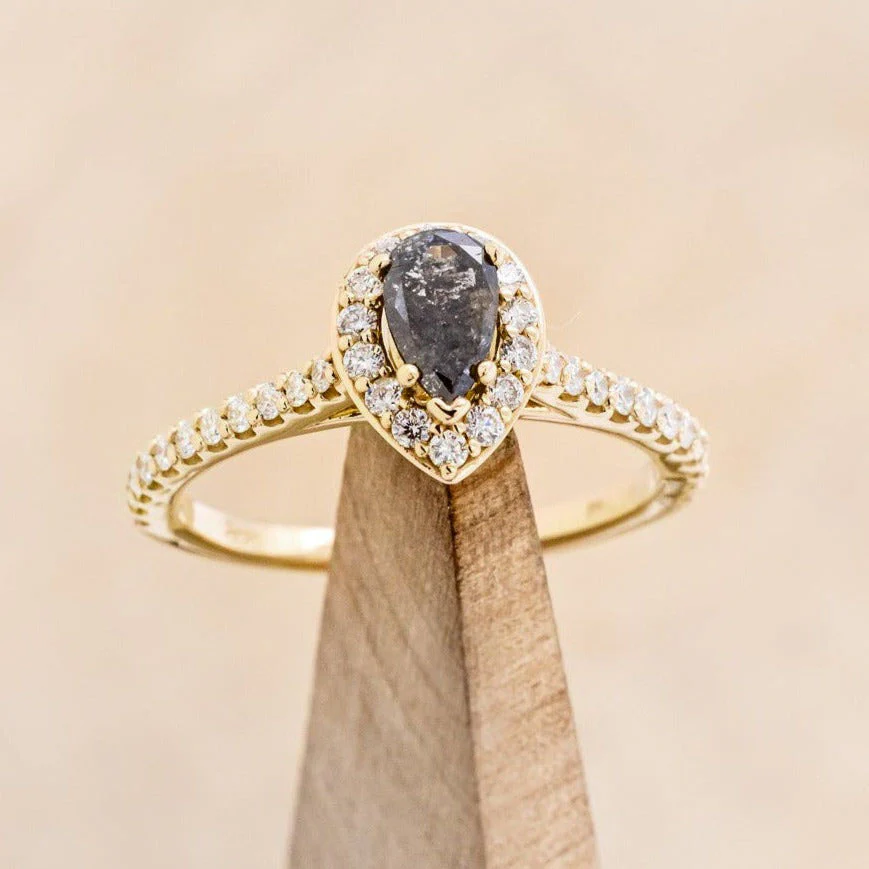"AGNES" - ENGAGEMENT RING WITH DIAMOND HALO & ACCENTS - Image 5