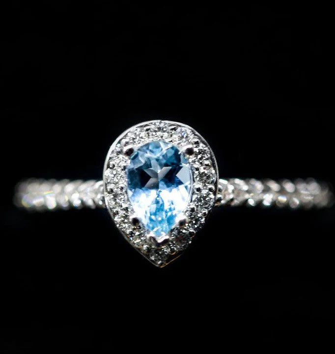 "AGNES" - ENGAGEMENT RING WITH DIAMOND HALO & ACCENTS - Image 7