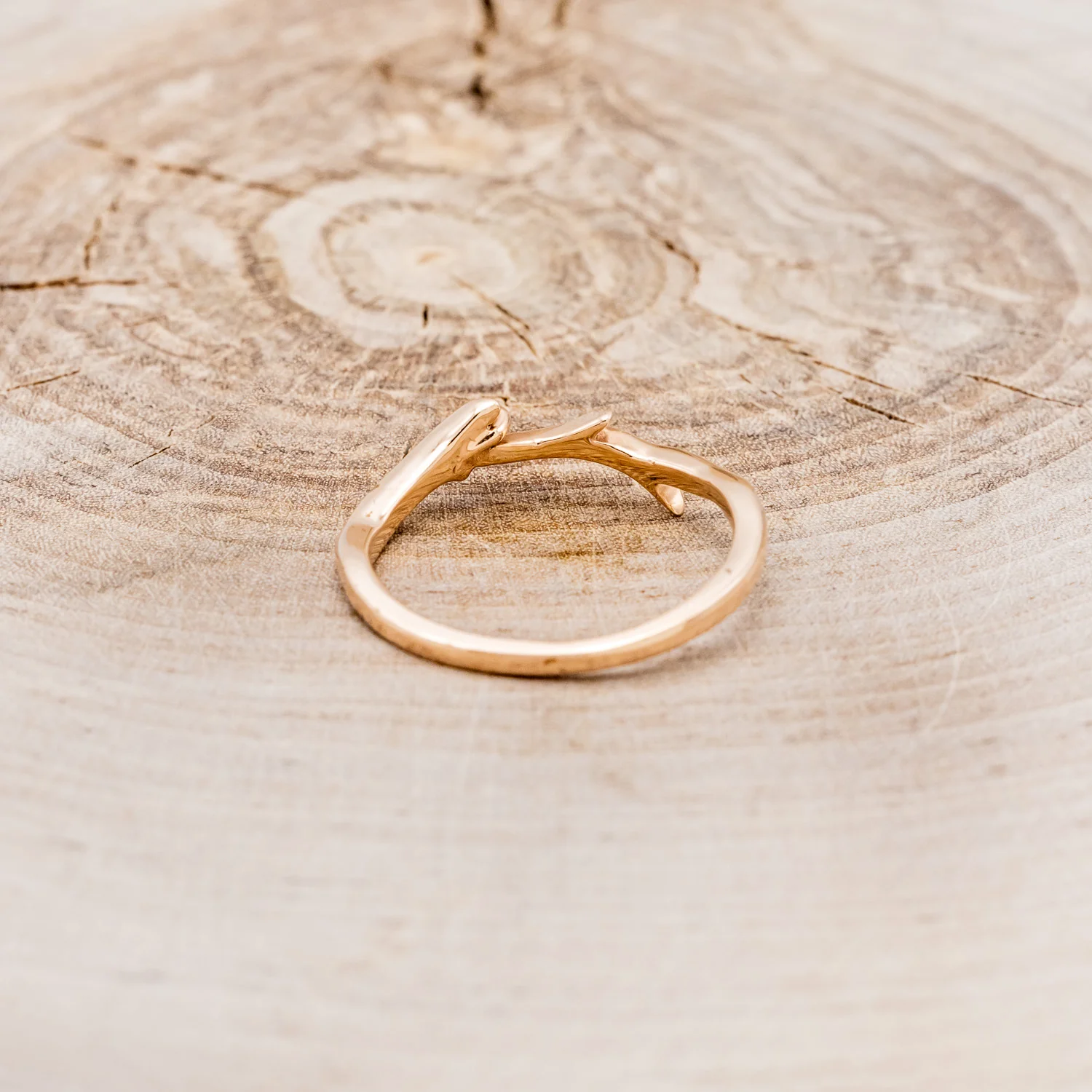 "ARTEMIS" STACKER - 14K GOLD ANTLER-STYLE STACKING BAND WITH A SINGLE DIAMOND ACCENT - Image 11