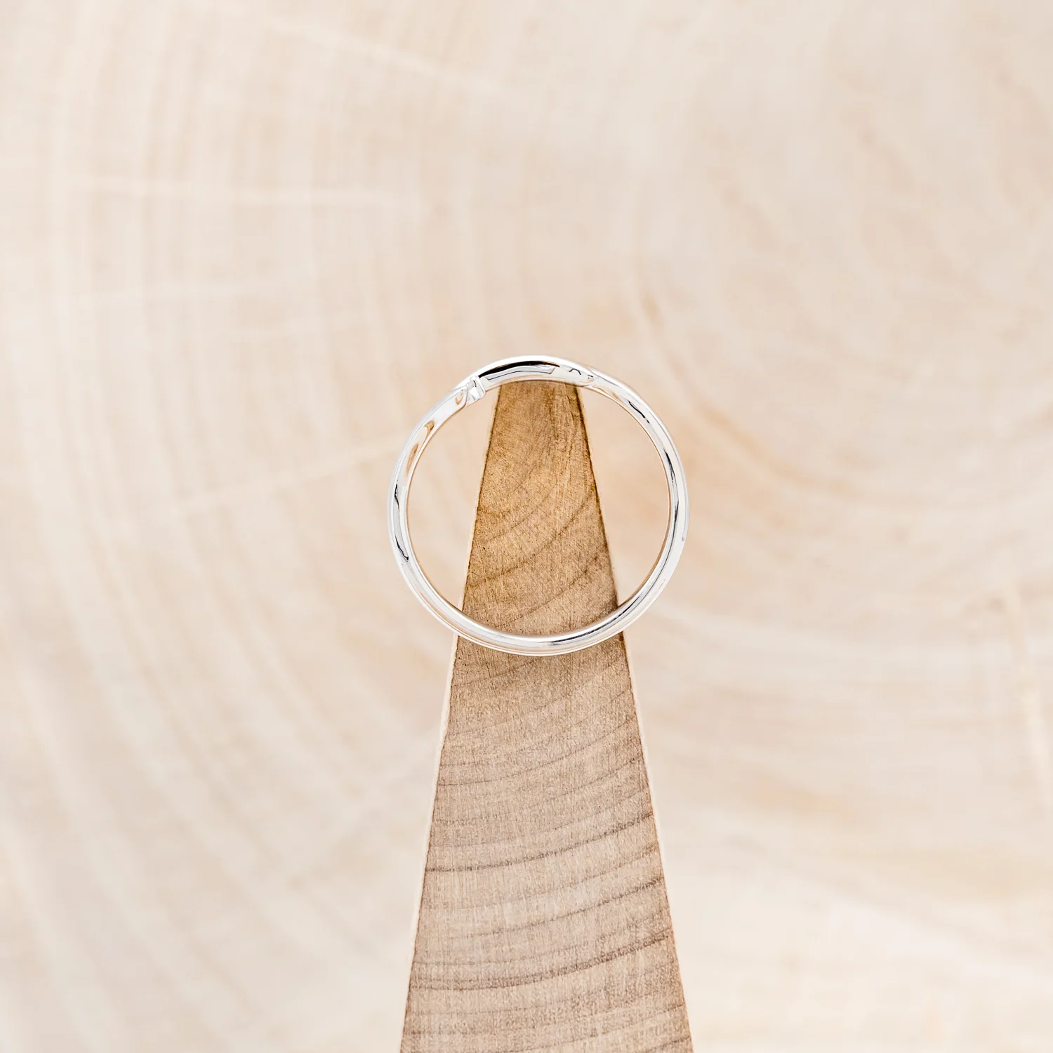 "ARTEMIS" STACKER - 14K GOLD ANTLER-STYLE STACKING BAND WITH A SINGLE DIAMOND ACCENT - Image 18