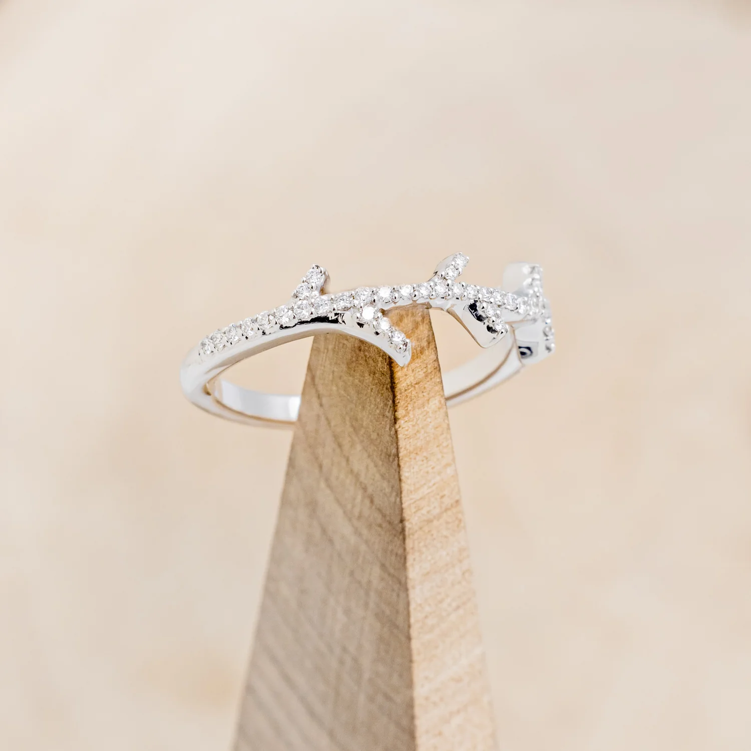 "ARTEMIS" STACKER - 14K GOLD PAVÉ DIAMOND ANTLER-STYLE STACKING BAND - Image 7