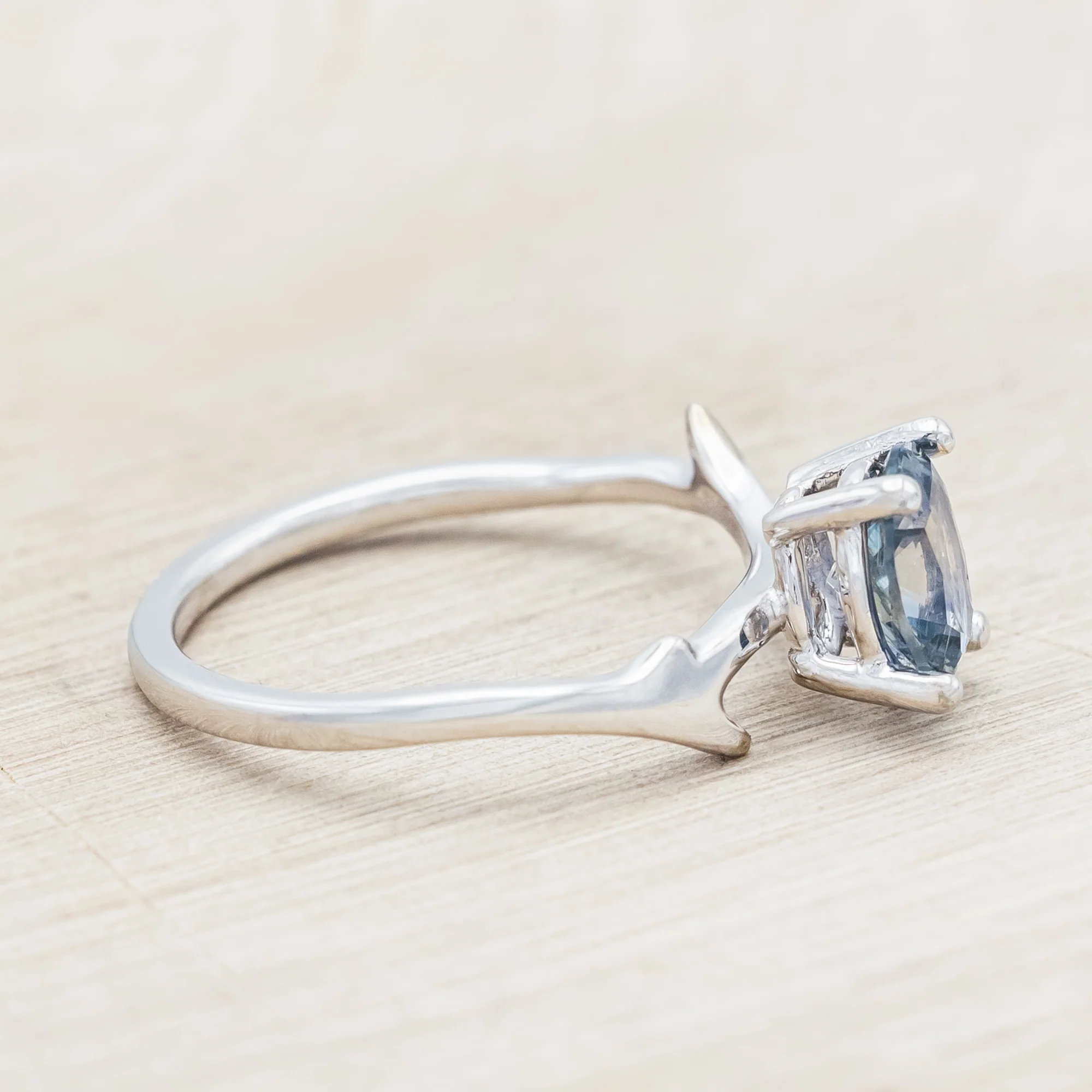 "ARTEMIS" - ENGAGEMENT RING WITH ANTLER-STYLE STACKING BAND - MOUNTING ONLY - SELECT YOUR OWN STONE - Image 3