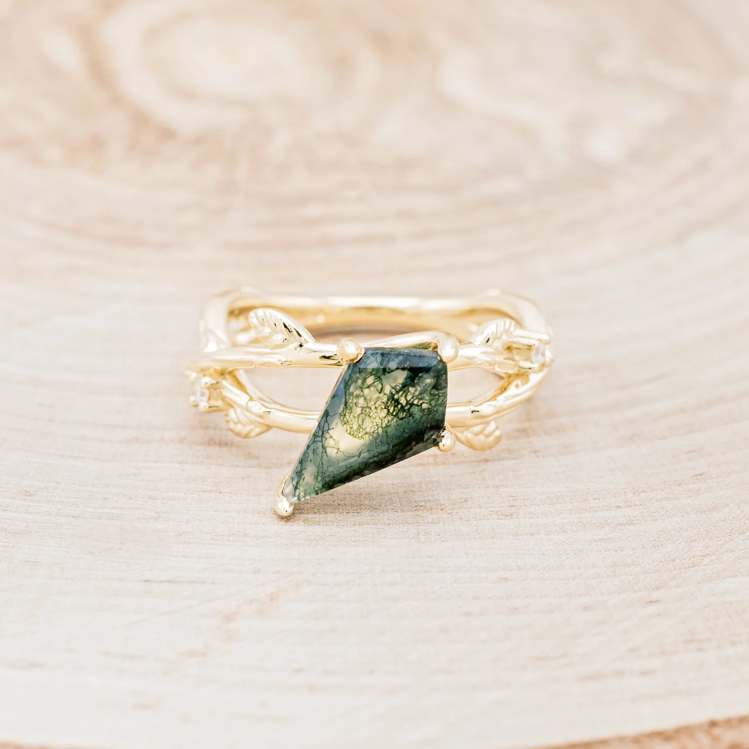 "ARTEMIS ON THE VINE" DIAGONAL - KITE CUT MOSS AGATE ENGAGEMENT RING WITH DIAMOND ACCENTS & A BRANCH-STYLE BAND - Image 10