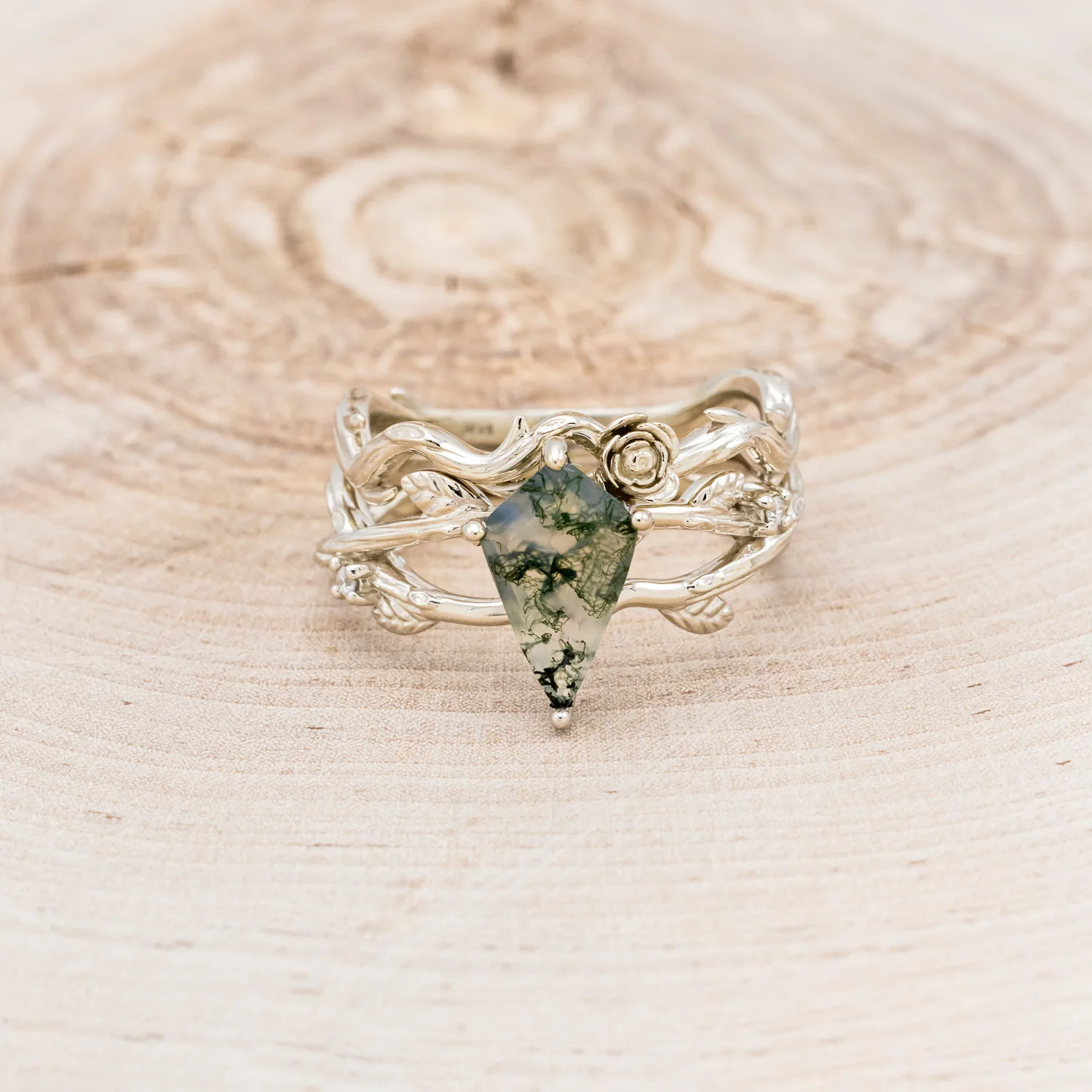 "ARTEMIS ON THE VINE" - KITE CUT MOSS AGATE ENGAGEMENT RING WITH DIAMOND ACCENTS & "BRIAR" BRANCH-STYLE TRACER - Image 11