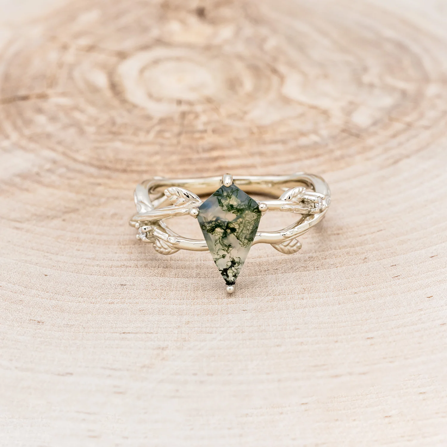 "ARTEMIS ON THE VINE" - KITE CUT MOSS AGATE ENGAGEMENT RING WITH DIAMOND ACCENTS & "BRIAR" BRANCH-STYLE TRACER - Image 13