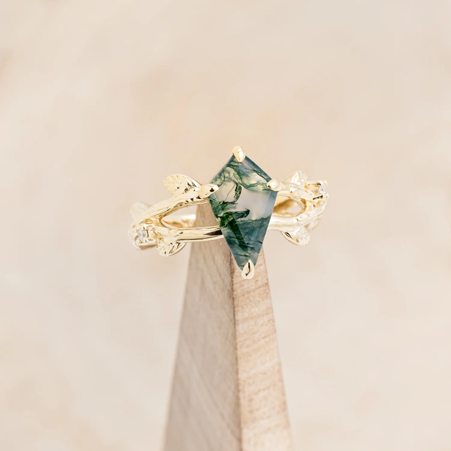 "ARTEMIS ON THE VINE" - KITE CUT MOSS AGATE ENGAGEMENT RING WITH DIAMOND ACCENTS & "BRIAR" BRANCH-STYLE TRACER - Image 14