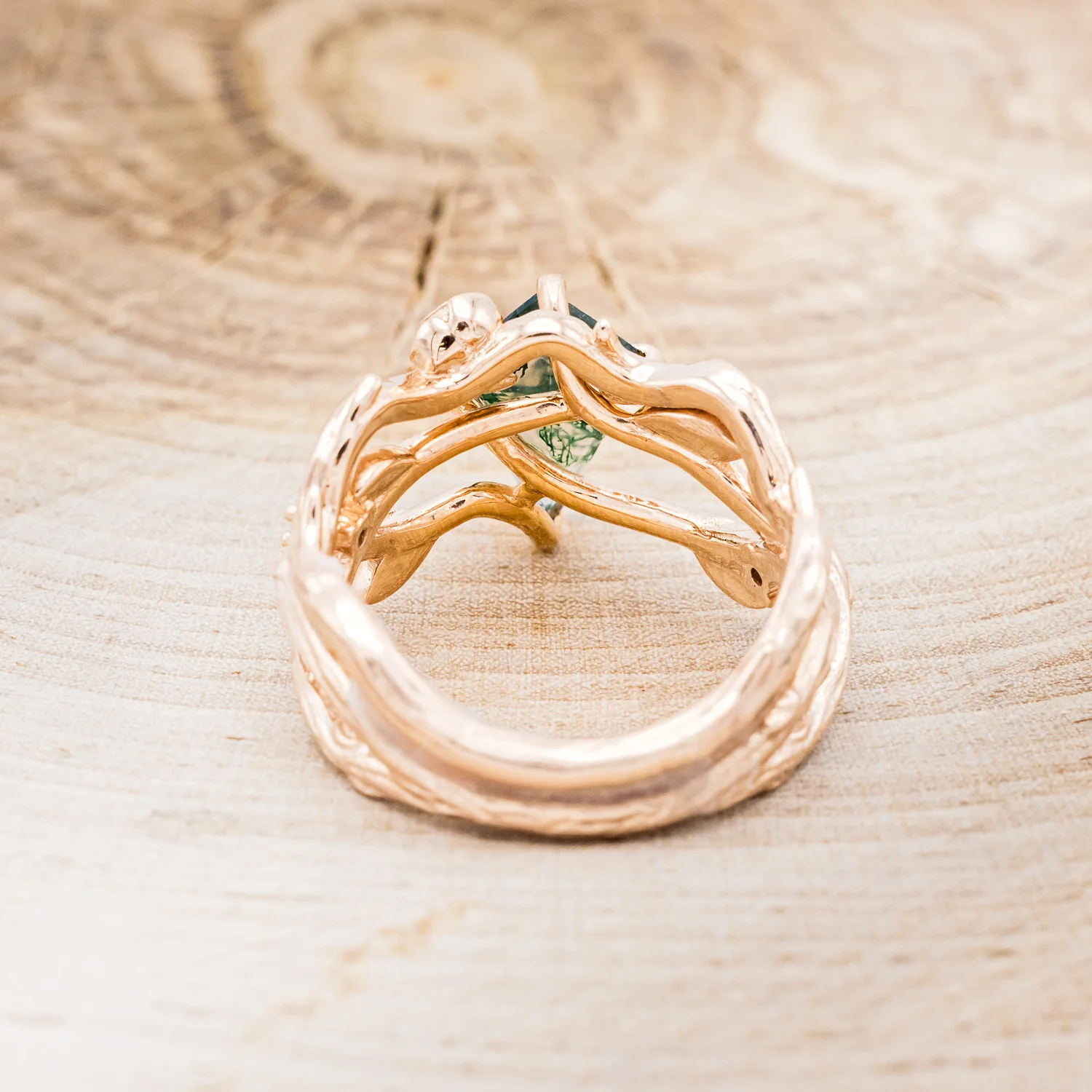 "ARTEMIS ON THE VINE" - KITE CUT MOSS AGATE ENGAGEMENT RING WITH DIAMOND ACCENTS & "BRIAR" BRANCH-STYLE TRACER - Image 9