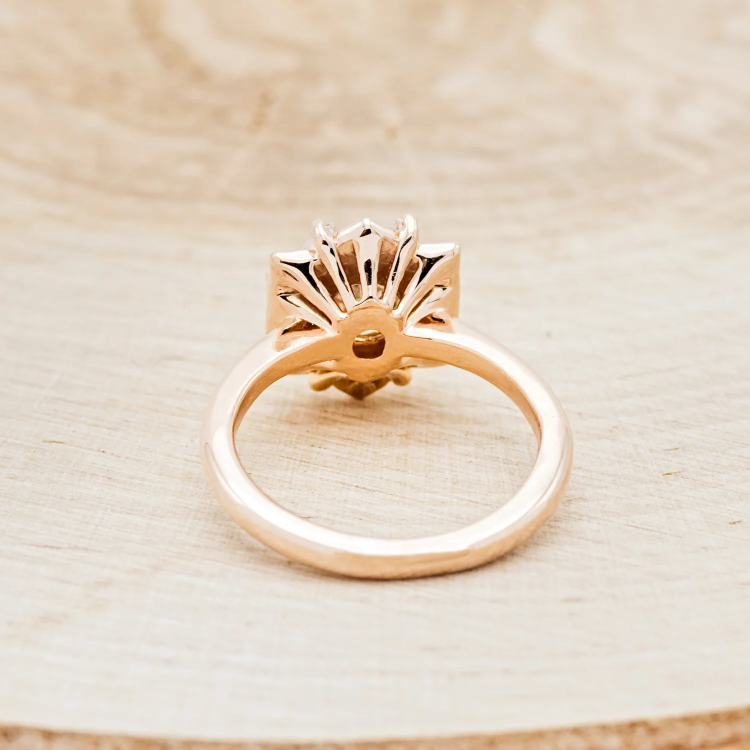 "CLEOPATRA" - ROUND CUT SALT & PEPPER DIAMOND ENGAGEMENT RING WITH DIAMOND TRACER - Image 10