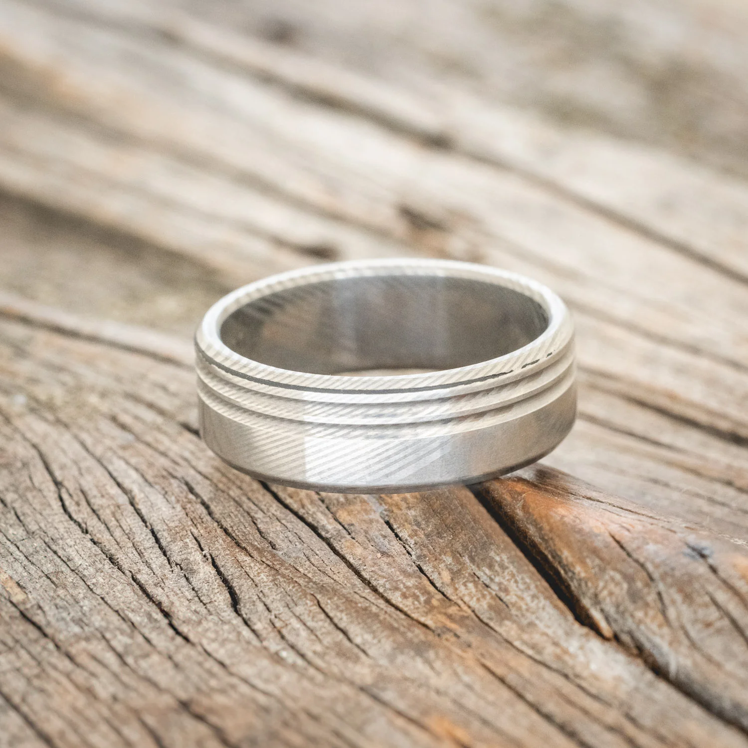 DAMASCUS STEEL WEDDING BAND - Image 3