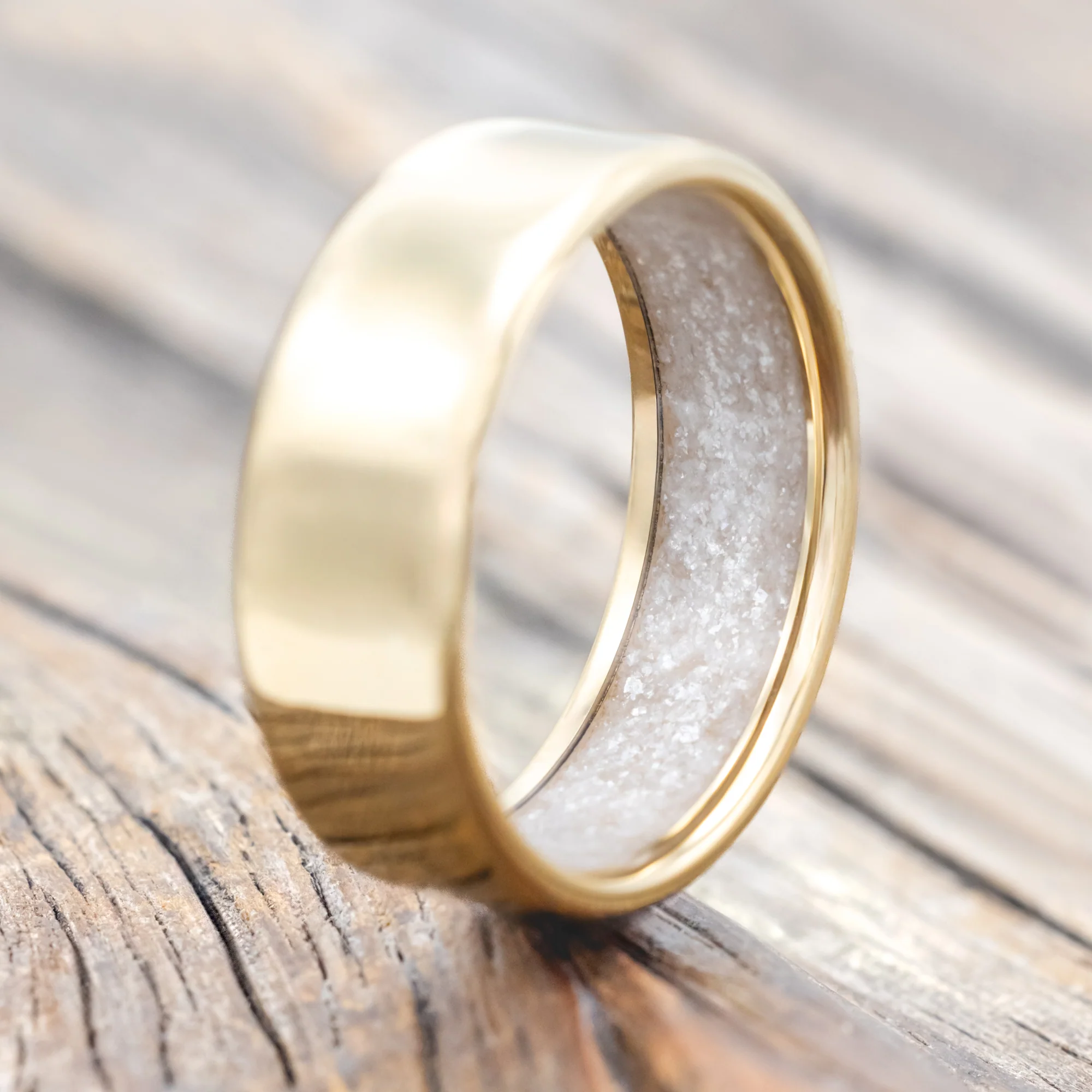 DIAMOND DUST LINED WEDDING BAND - Image 24