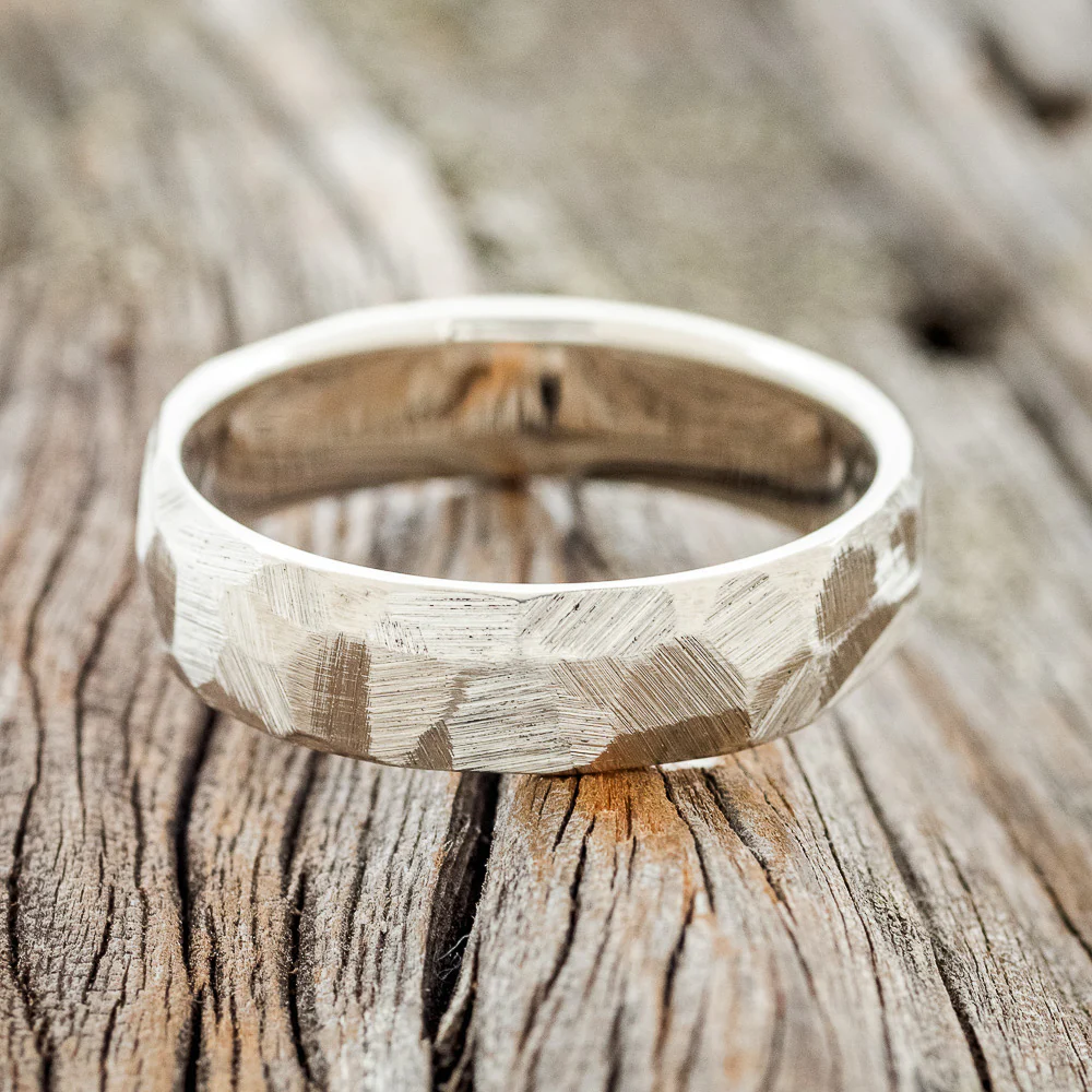 FACETED BLACK ZIRCONIUM RING WITH A TEXTURED FINISH - Image 10