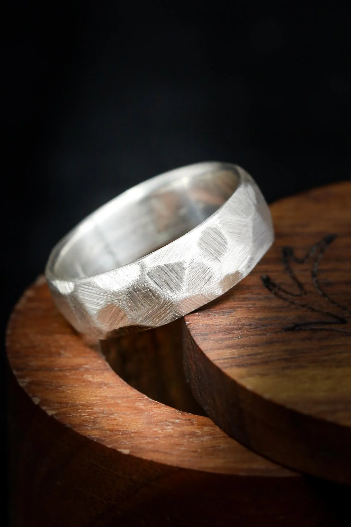 FACETED BLACK ZIRCONIUM RING WITH A TEXTURED FINISH - Image 6