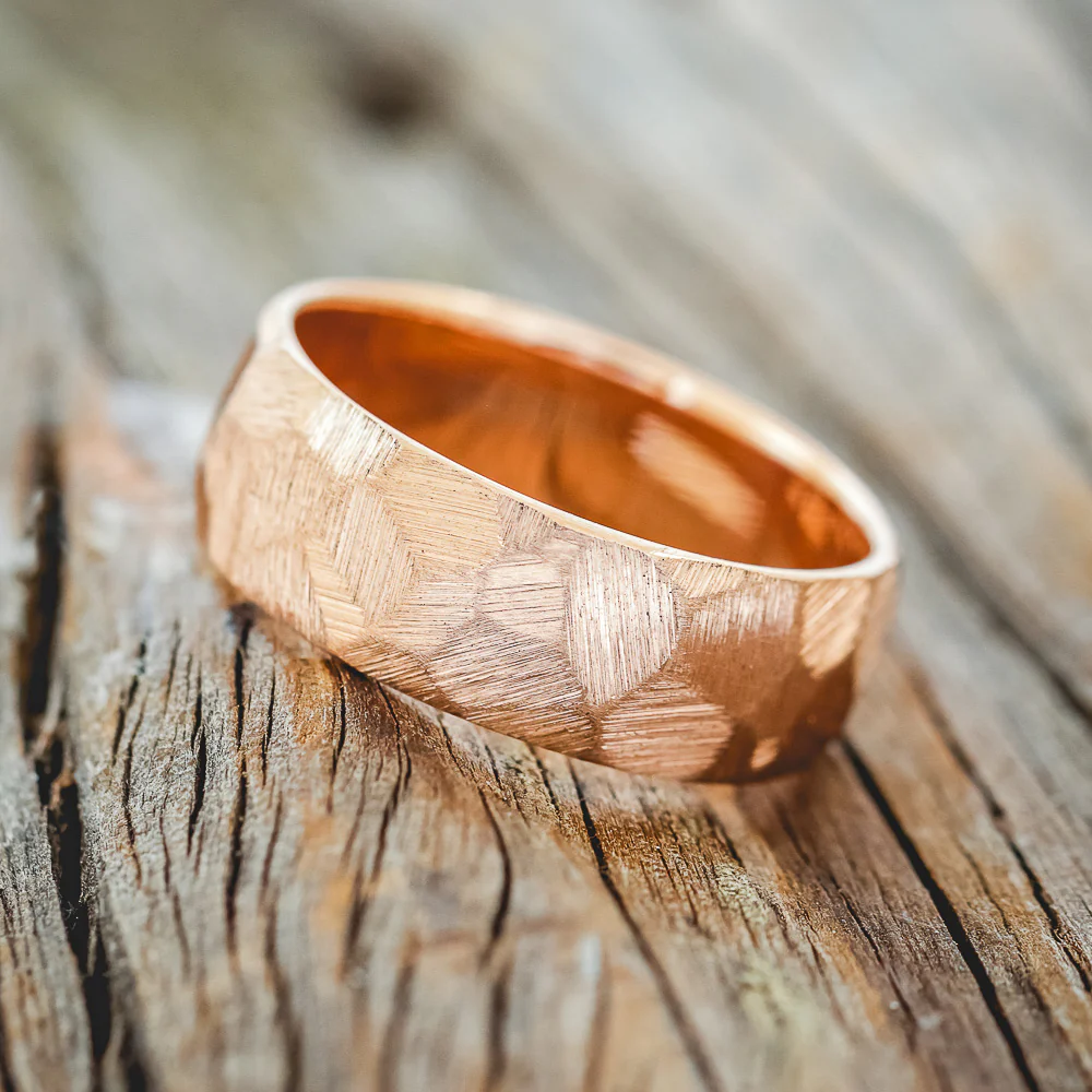 FACETED WEDDING RING WITH TEXTURED FINISH - Image 12