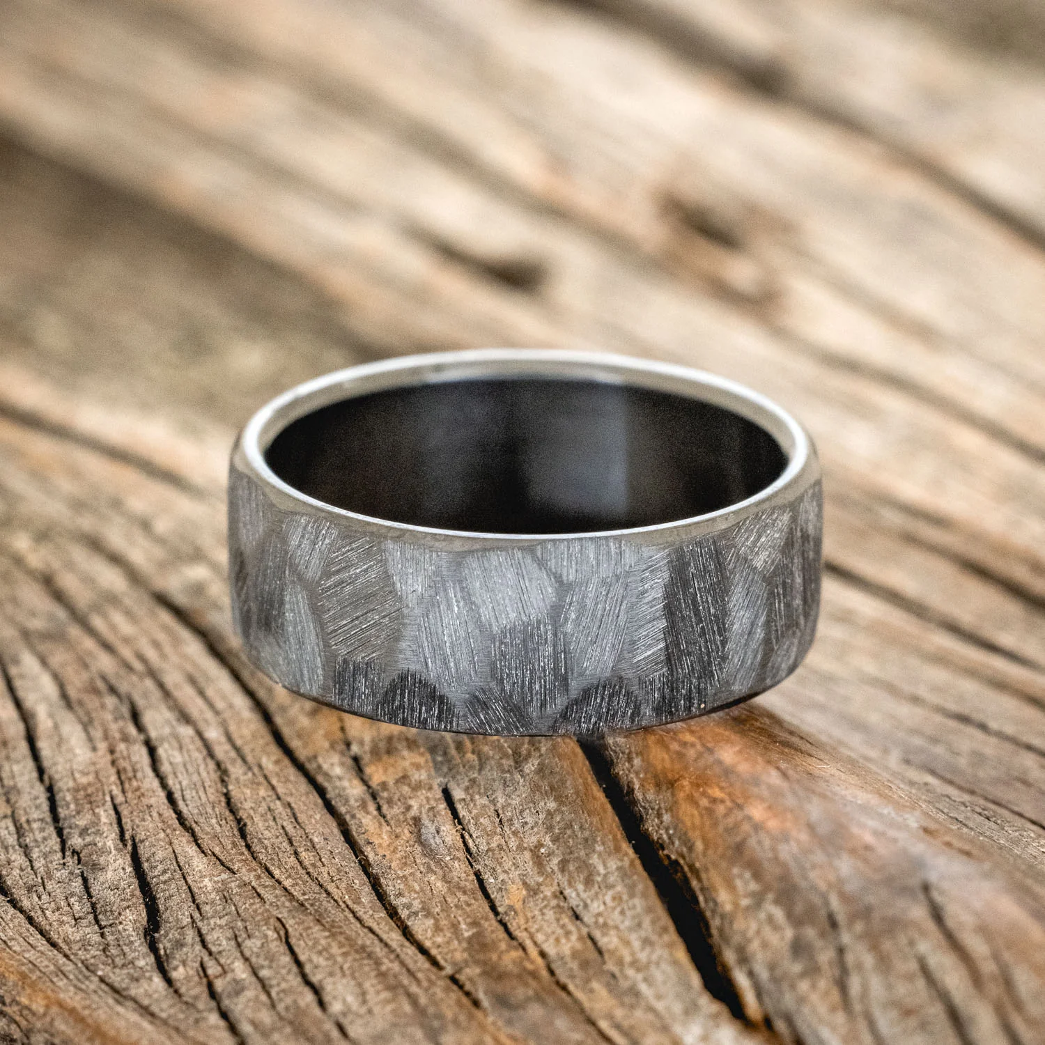 FACETED WEDDING RING WITH TEXTURED FINISH - Image 7