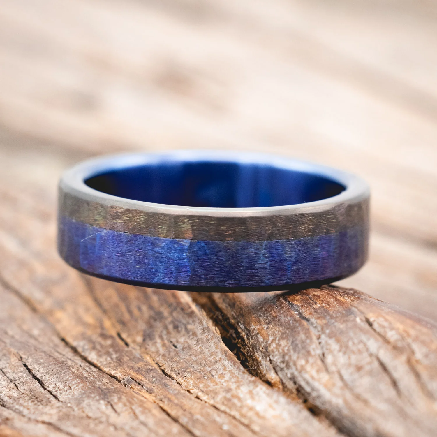 FIRE-TREATED TITANIUM WEDDING RING WITH BLACK ZIRCONIUM OVERLAY & HAMMERED FINISH - Image 3