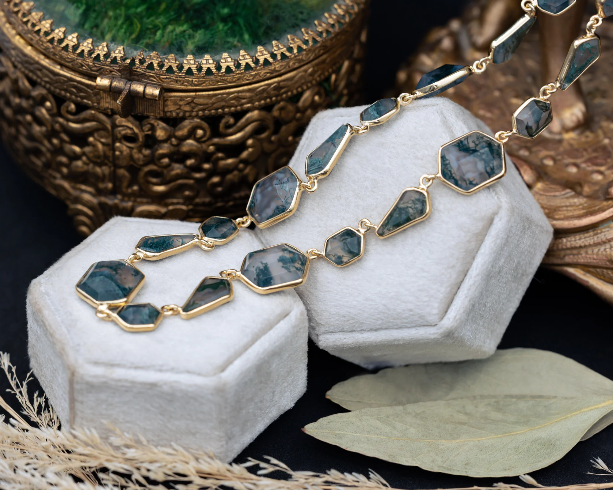 GEO COLLECTION - GEOMETRIC MOSS AGATE NECKLACE IN 18K GOLD VERMEIL - BY JORGE REVILLA - Image 5