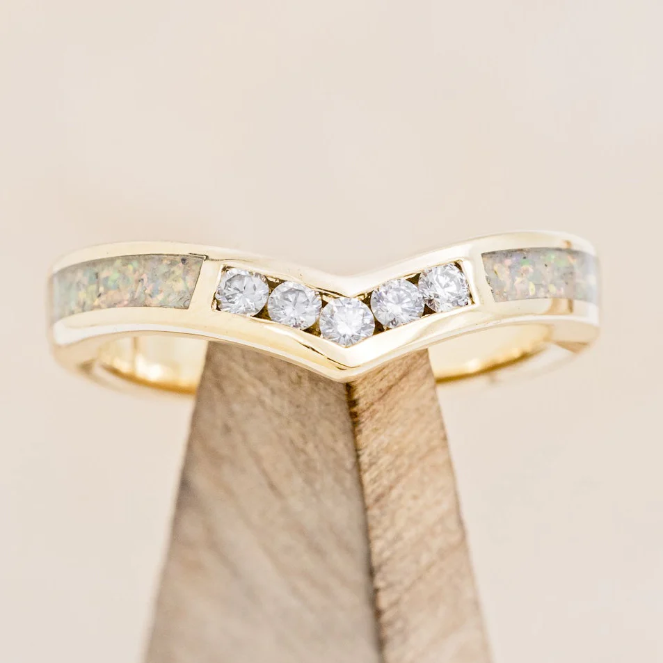 "KIDA" - V-SHAPED STACKING BAND WITH DIAMONDS & TWO INLAYS - Image 13