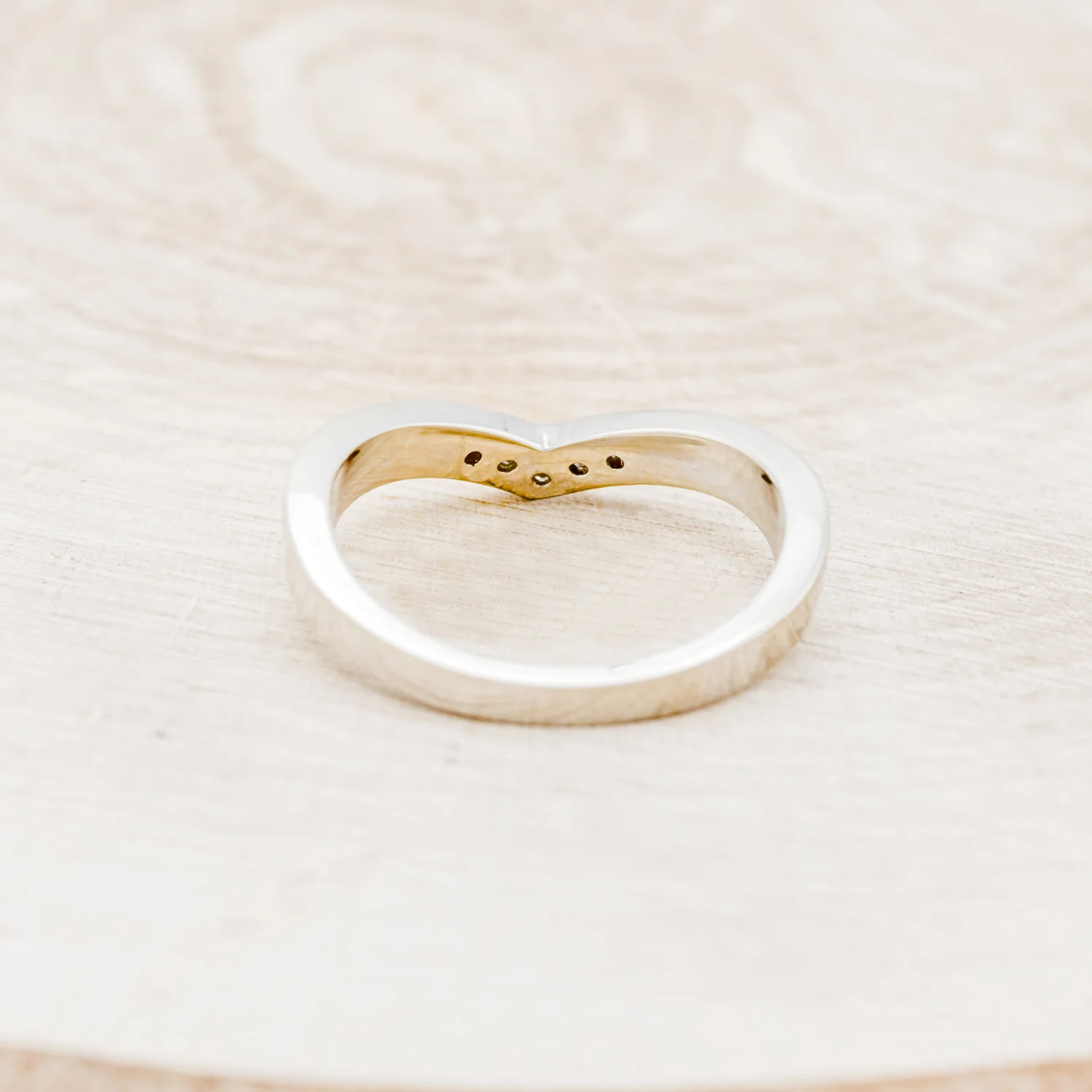 "KIDA" - V-SHAPED STACKING BAND WITH DIAMONDS & TWO INLAYS - Image 6