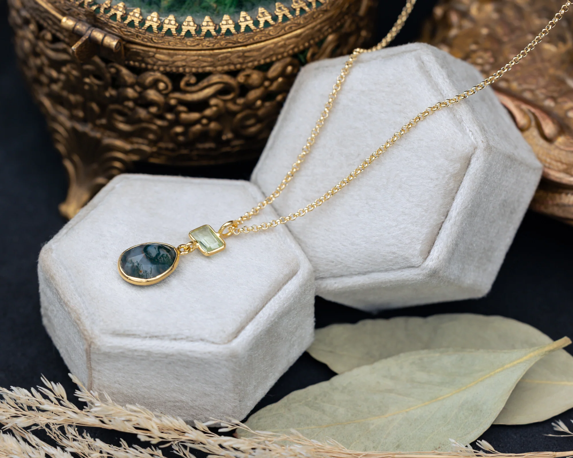 MOSS COLLECTION - 18K GOLD VERMEIL PENDANT WITH MOSS AGATE & PRASIOLITE - BY JORGE REVILLA - Image 5