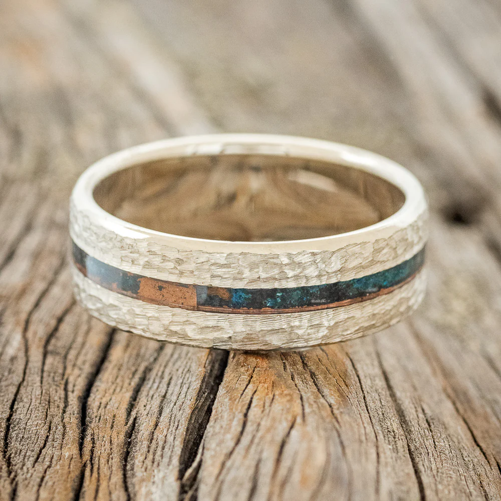 "NIRVANA" - CENTERED PATINA COPPER INLAY WEDDING BAND WITH HAMMERED FINISH - Image 10