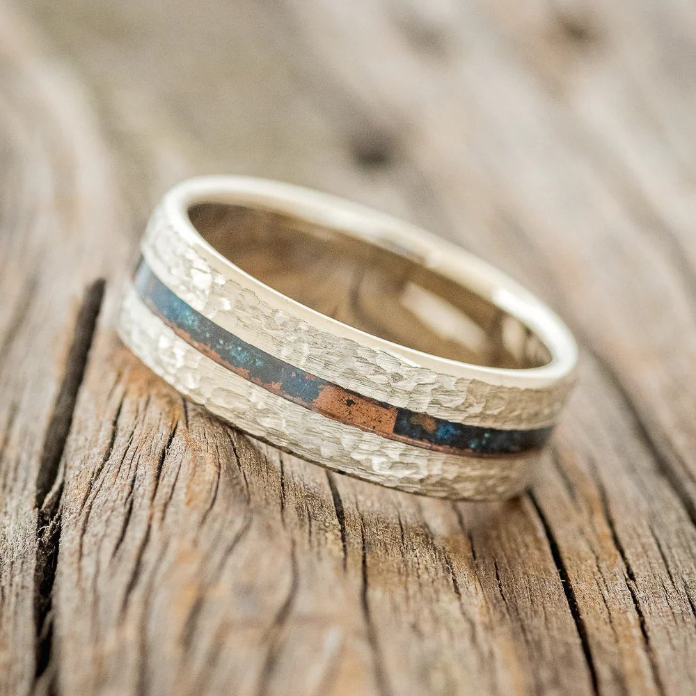 "NIRVANA" - CENTERED PATINA COPPER INLAY WEDDING BAND WITH HAMMERED FINISH - Image 9