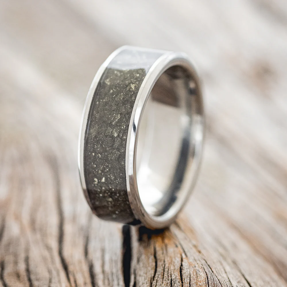 "RAINIER" - PYRITE WEDDING RING - Image 4