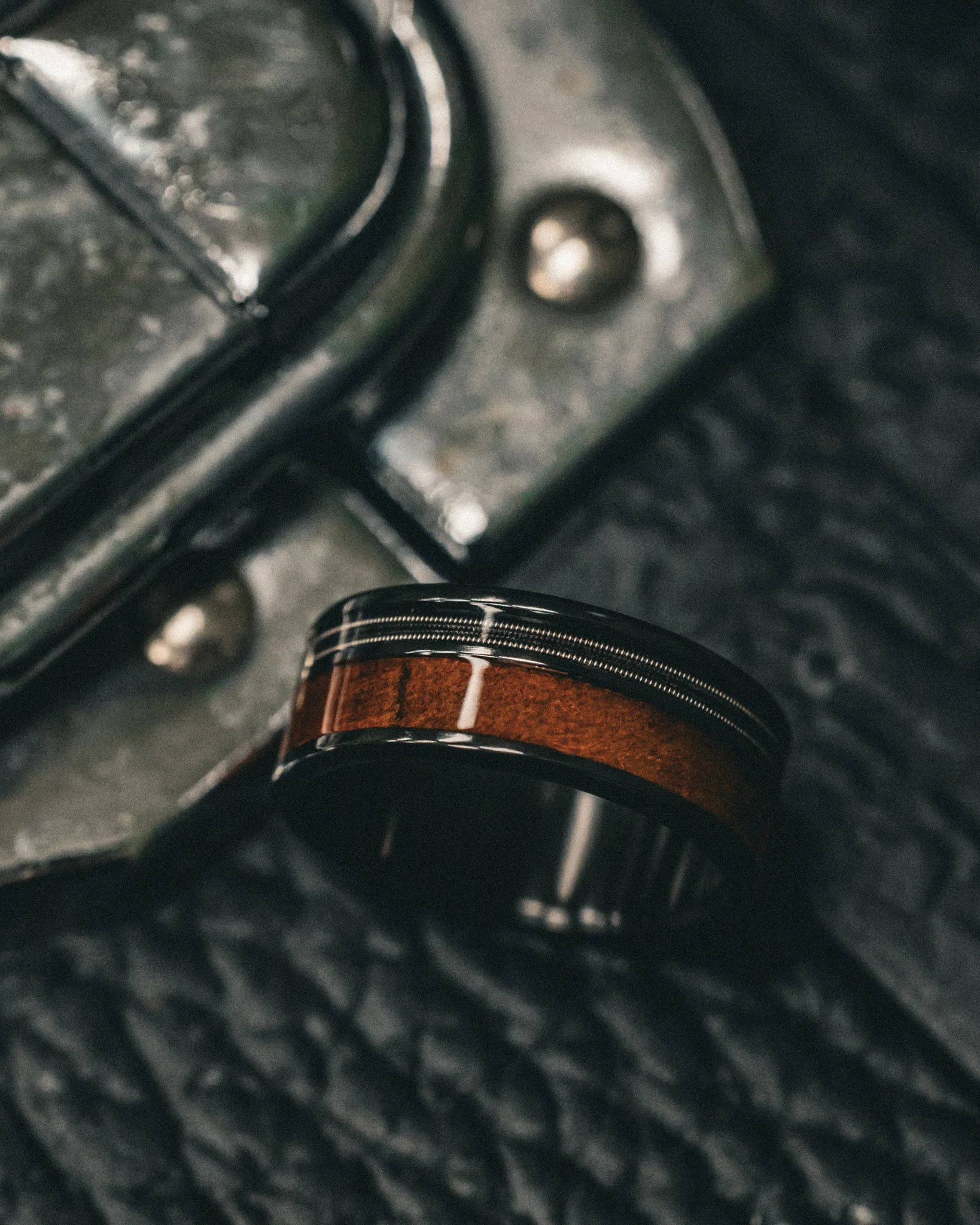 "RAPTOR" - GUITAR STRING & REDWOOD WEDDING BAND - Image 13