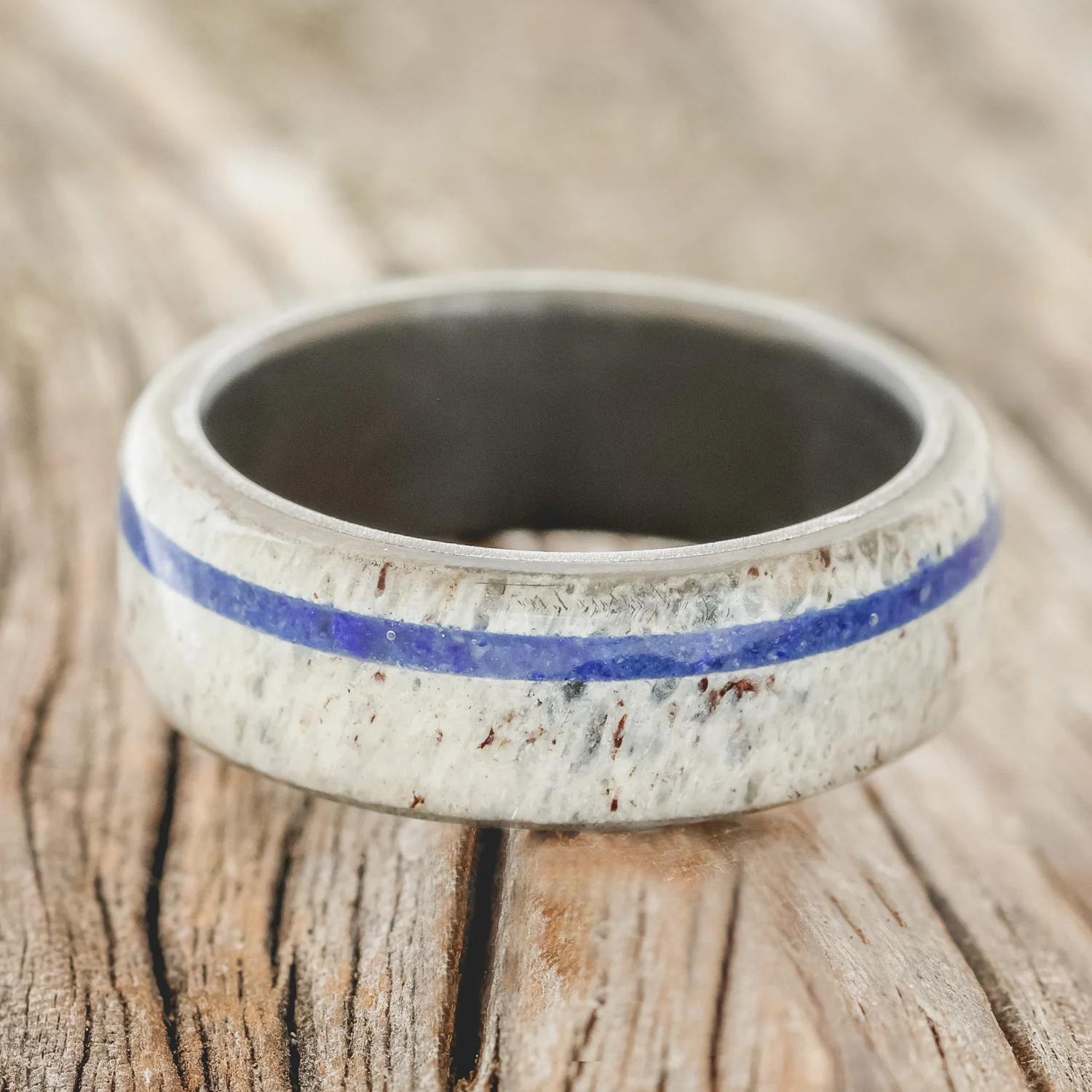 "REMMY" - ANTLER & LAPIS LAZULI WEDDING RING - Image 3