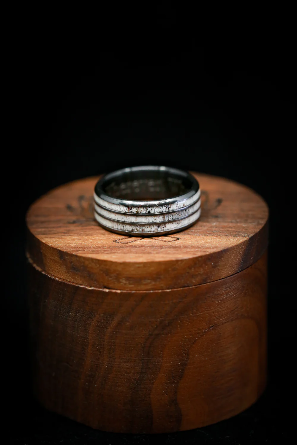 "RIO" - ELK ANTLER WEDDING RING - Image 4