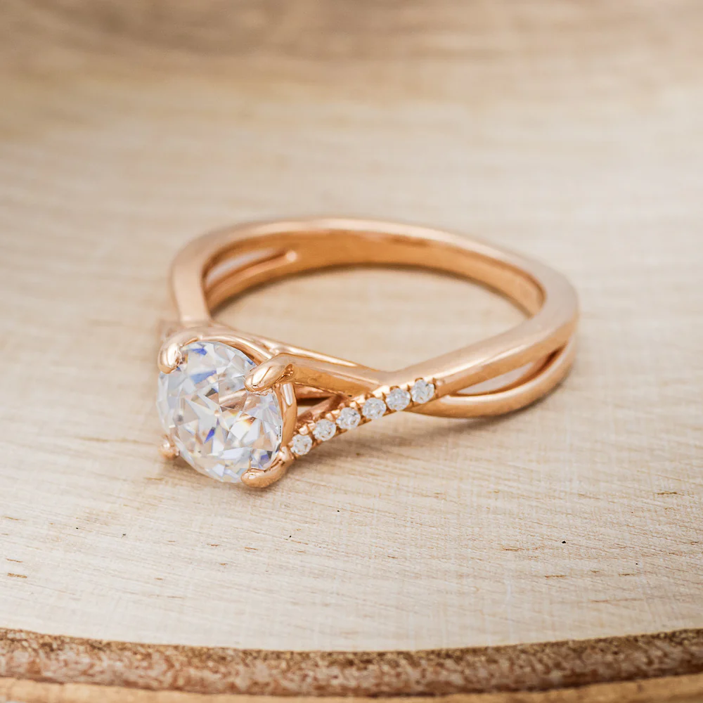 "ROSLYN" - ROUND CUT MOISSANITE ENGAGEMENT RING WITH DIAMOND ACCENTS - Image 3