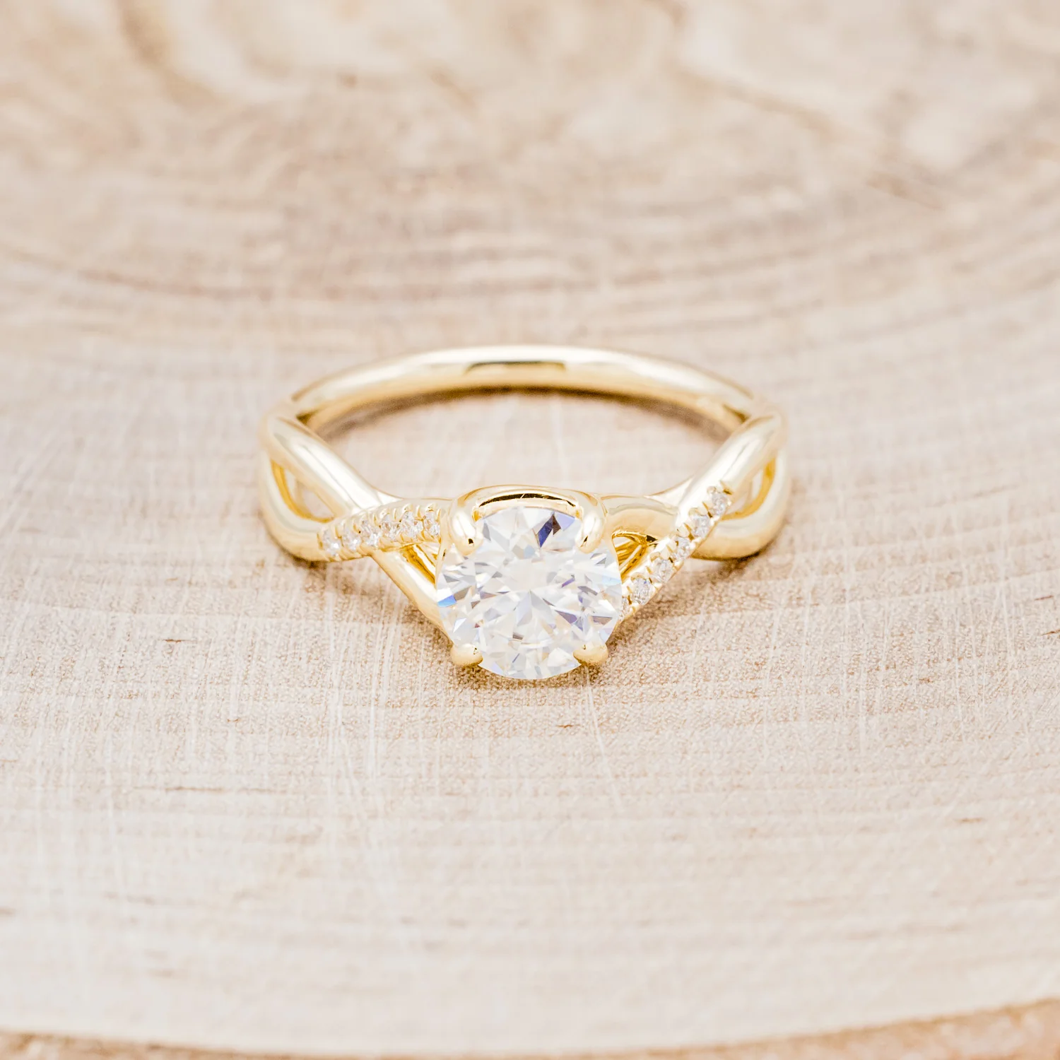 "ROSLYN" - ROUND CUT MOISSANITE ENGAGEMENT RING WITH DIAMOND ACCENTS - Image 8