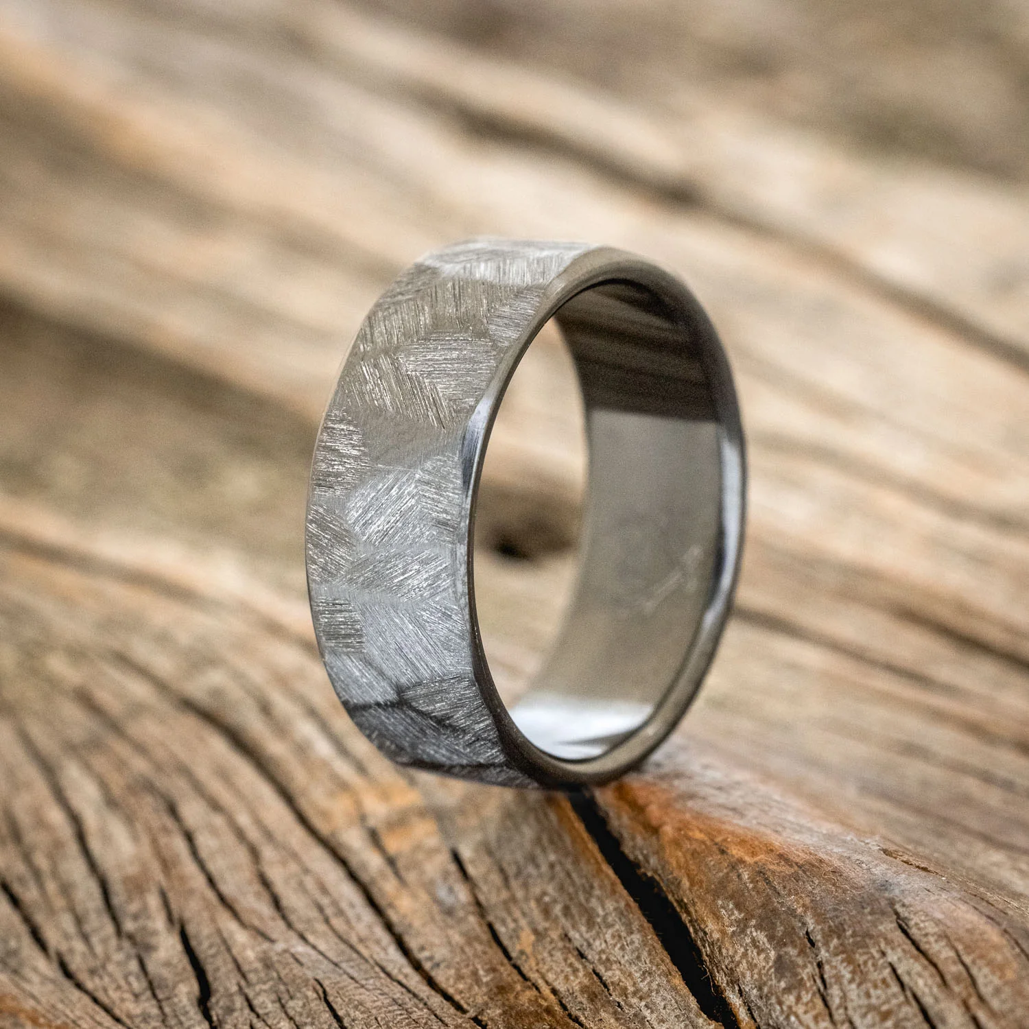 FACETED WEDDING RING WITH TEXTURED FINISH - Image 5