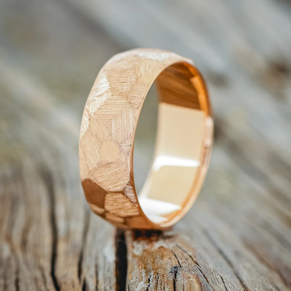 FACETED WEDDING RING WITH TEXTURED FINISH - Image 11