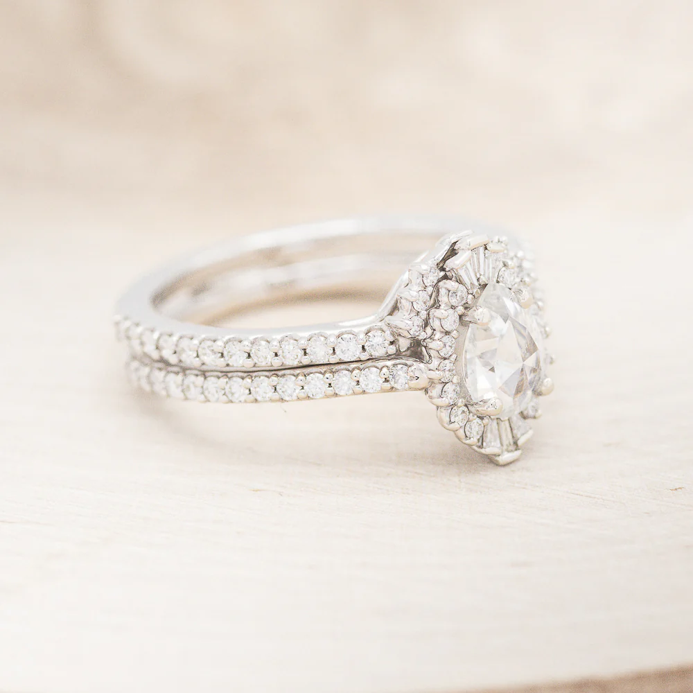 "THEIA" - PEAR CUT MOISSANITE ENGAGEMENT RING WITH DIAMOND TRACER - Image 3