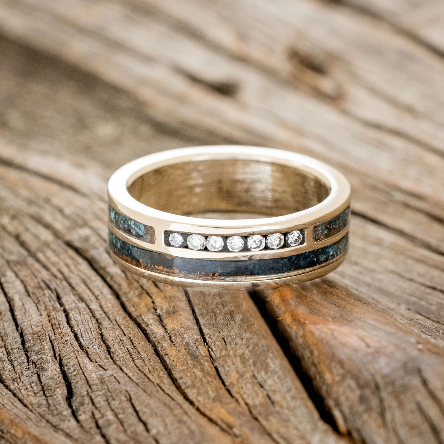 "TRIDENT" - DIAMOND & PATINA COPPER WEDDING BAND - Image 3
