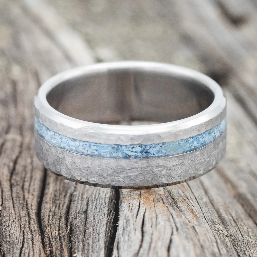 "VERTIGO" - TURQUOISE WEDDING BAND WITH A HAMMERED FINISH - Image 4