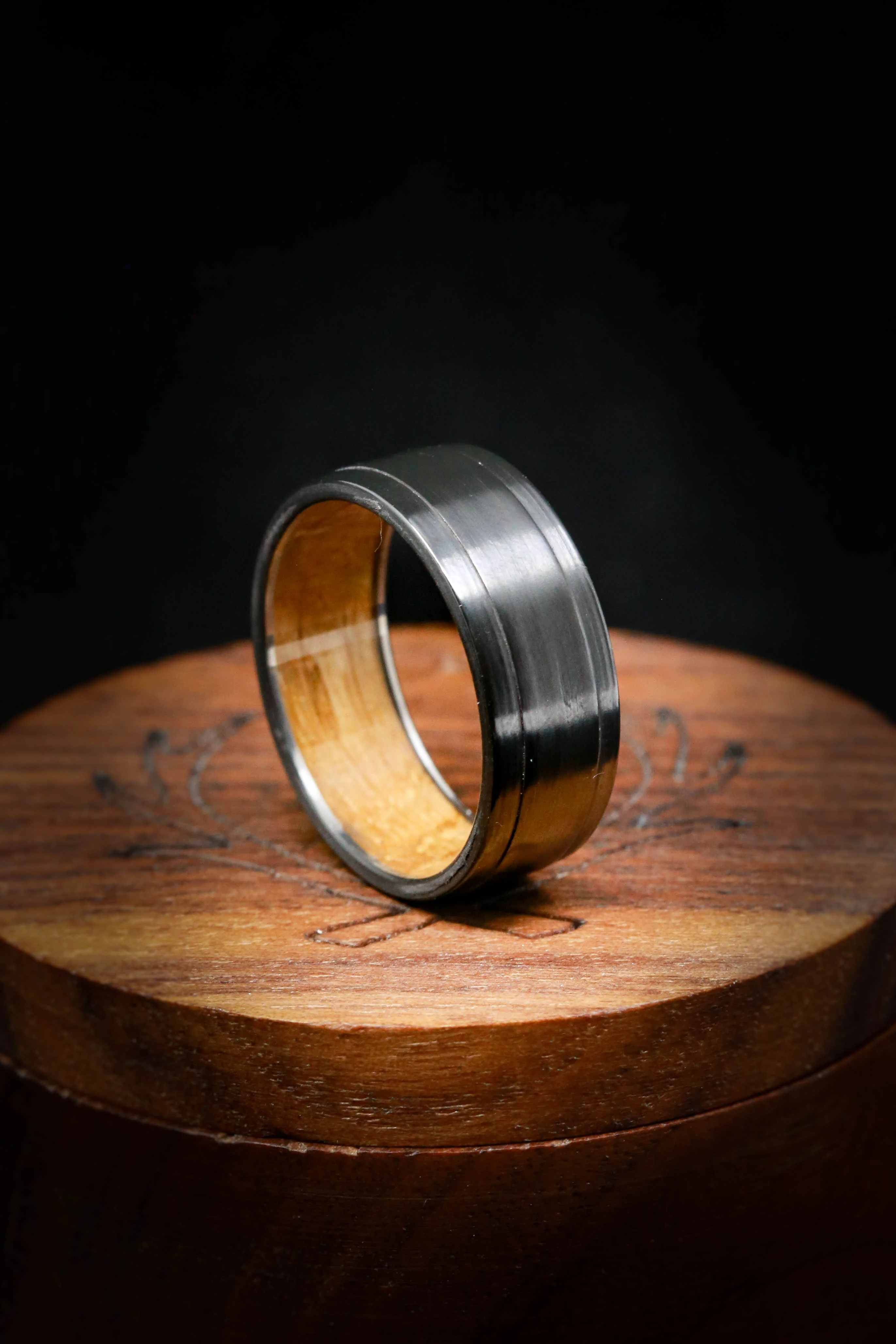 "SEDONA" - WHISKEY BARREL LINED WEDDING RING WITH A BRUSHED FINISH - Image 10