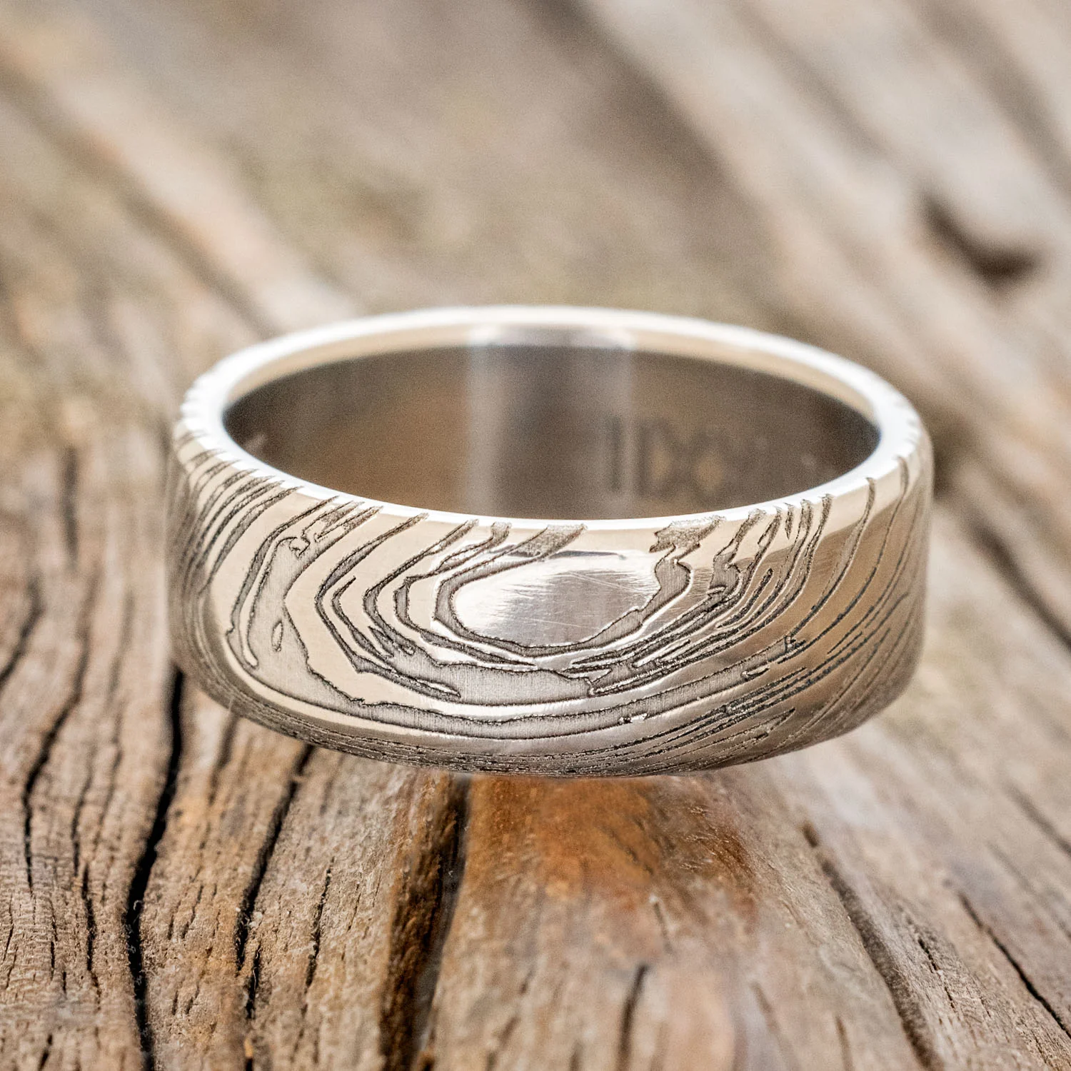 WOODGRAIN PATTERN WEDDING BAND - Image 3