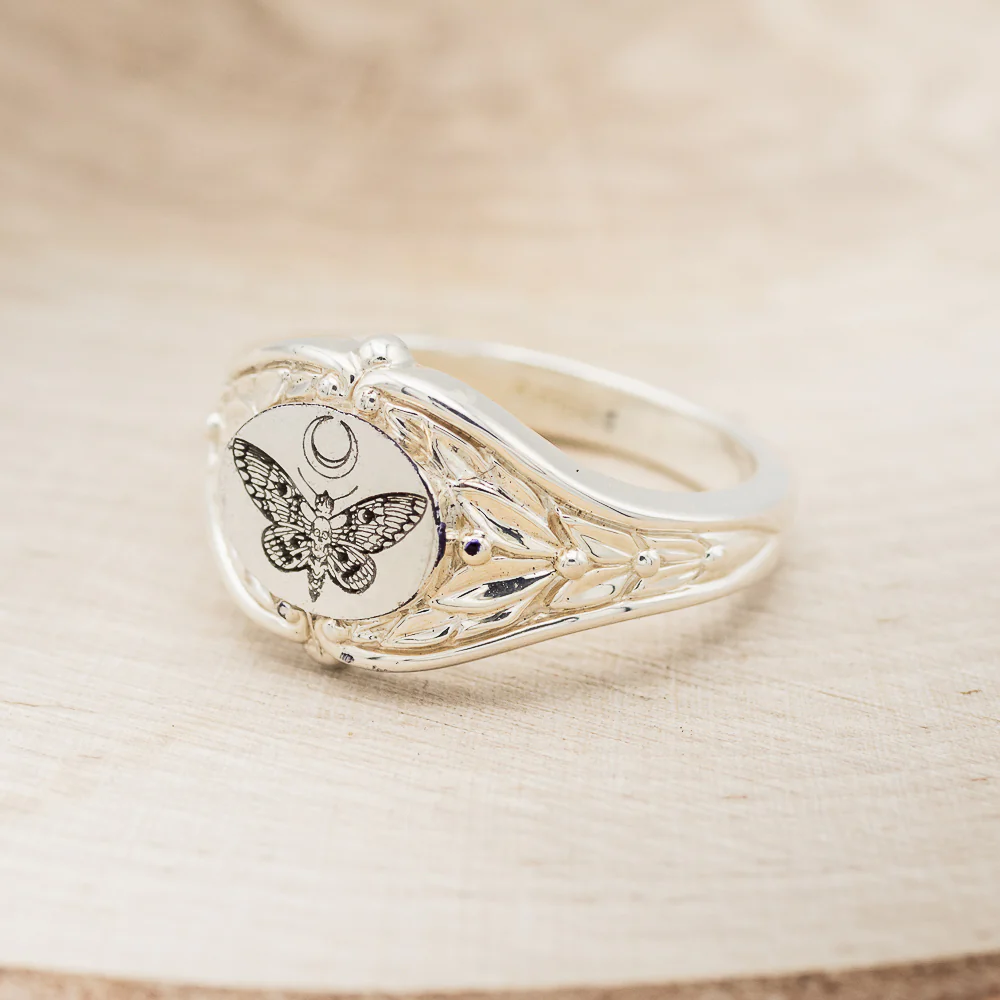 "ZERA" - CUSTOM ENGRAVED SIGNET RING - Image 3
